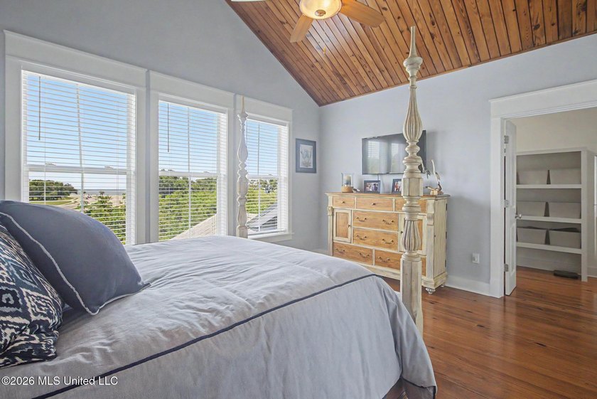 Coastal Luxury Living on Henderson Point in beautiful Pass - photo 30