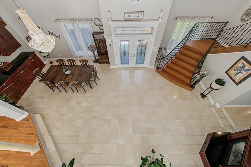 *Stunning Country Estate at 214 Liebig Street A breathtaking - photo 37