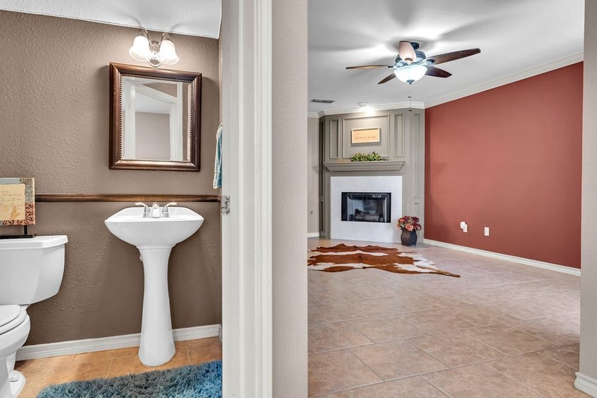 Charming Townhome in The Havens Welcome to this inviting - photo 20