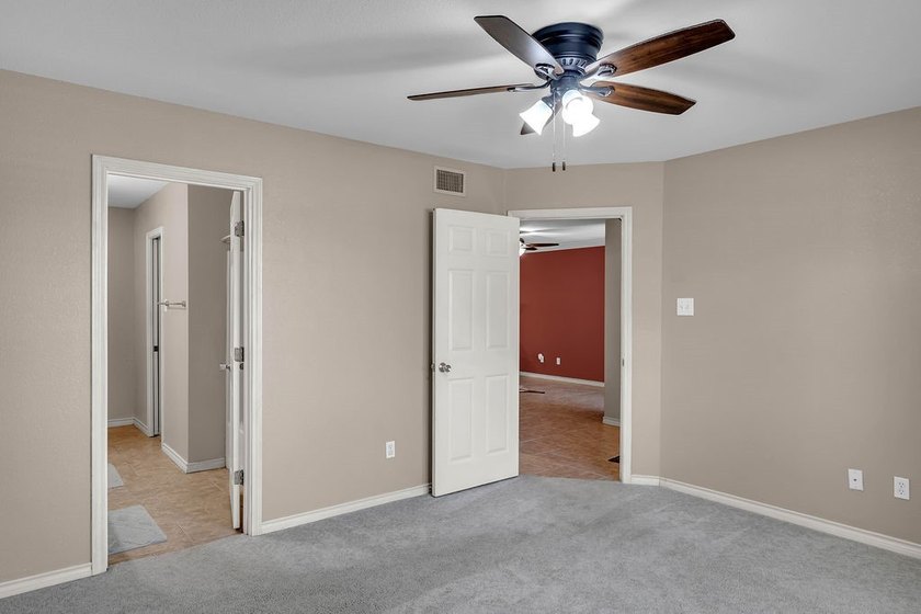 Charming Townhome in The Havens Welcome to this inviting - photo 24