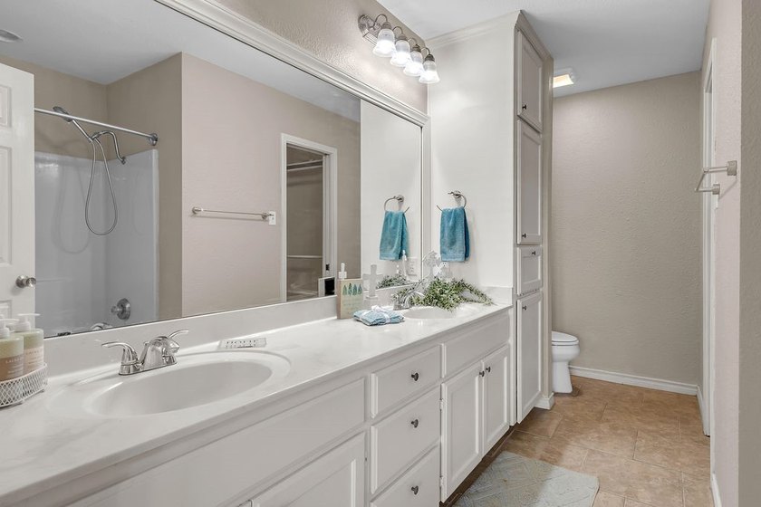 Charming Townhome in The Havens Welcome to this inviting - photo 25
