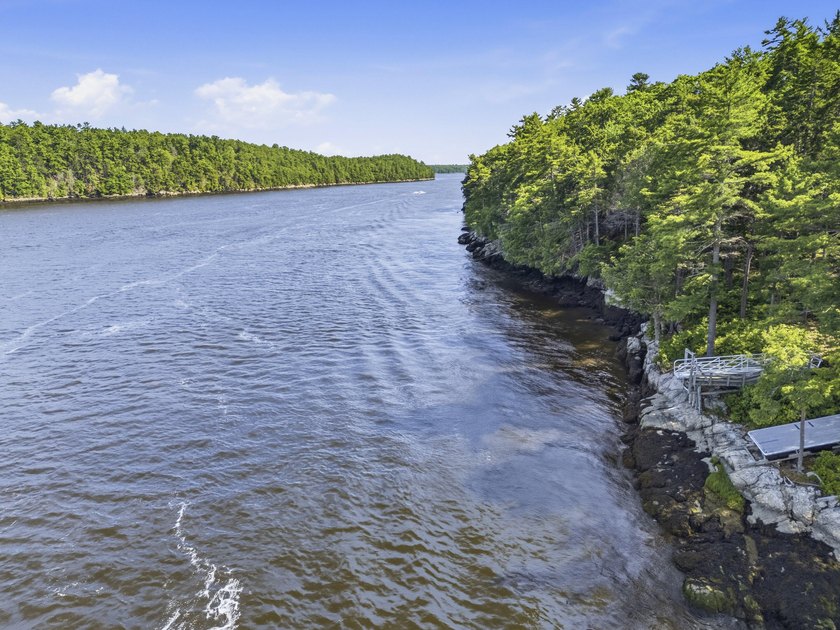 Nestled along the shore of the Kennebec River, this private 3BR - photo 25