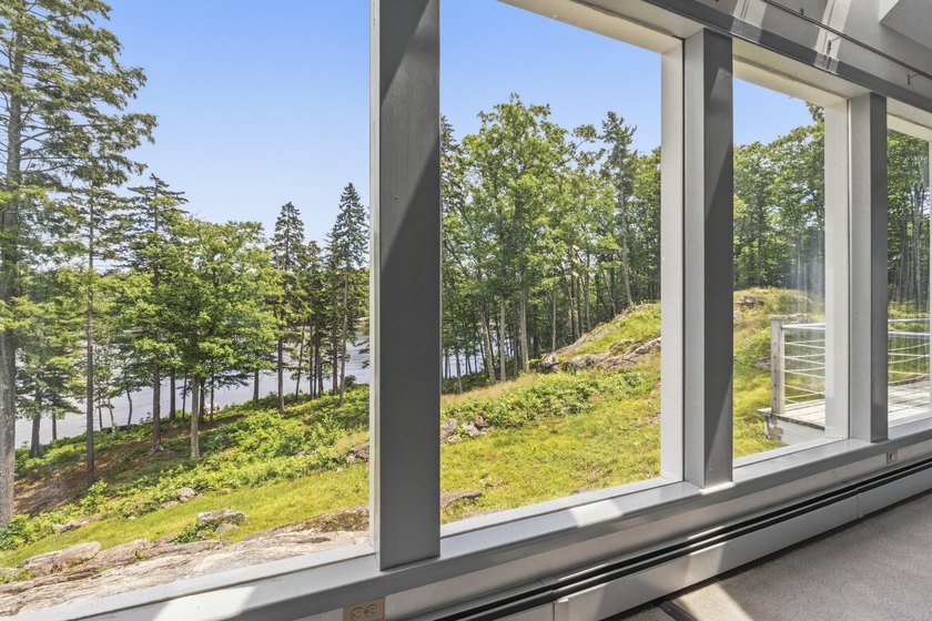 Nestled along the shore of the Kennebec River, this private 3BR - photo 39