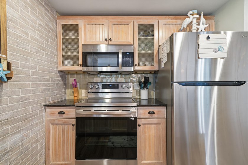 Whether looking for a home or a lucrative investment property - photo 4