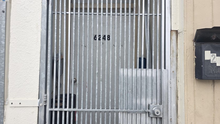 Rare mixed use opportunity in Bayview! This versatile property - photo 3