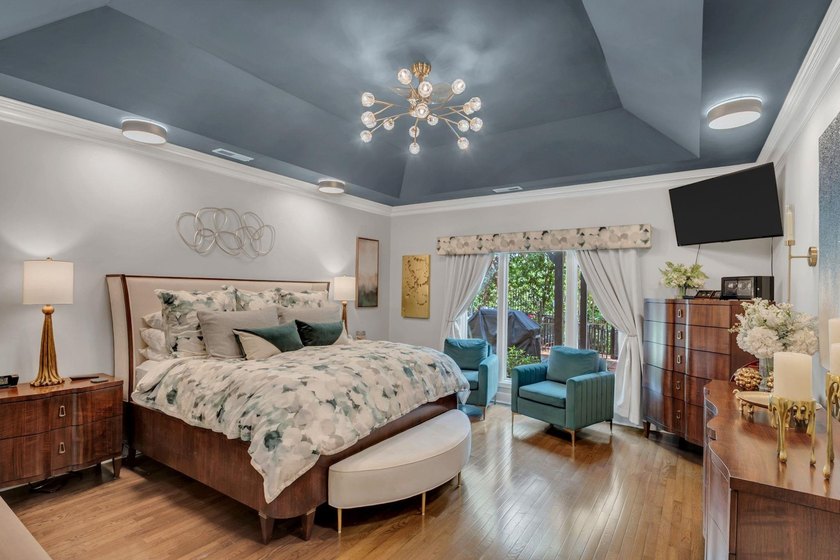 Welcome to 129 Wildwood Trail - A stunning, completely renovated - photo 22