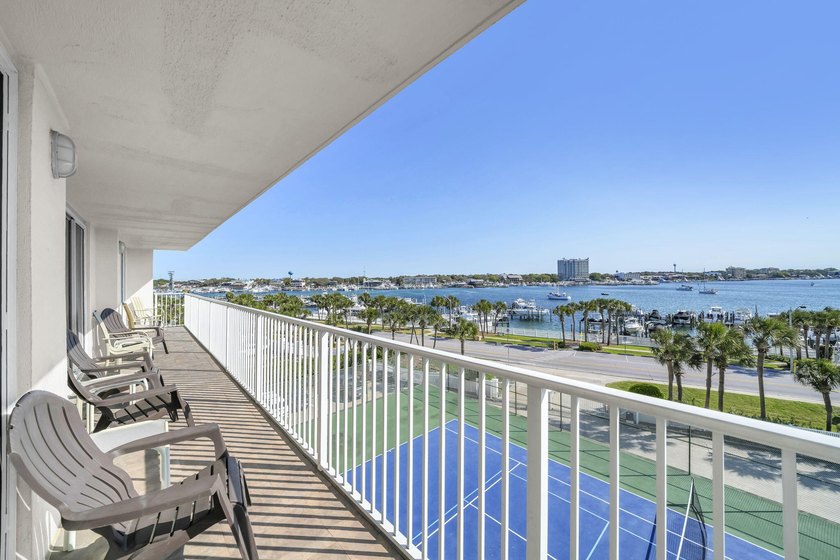 Boat Slip Included! Experience breathtaking panoramic views of - photo 21