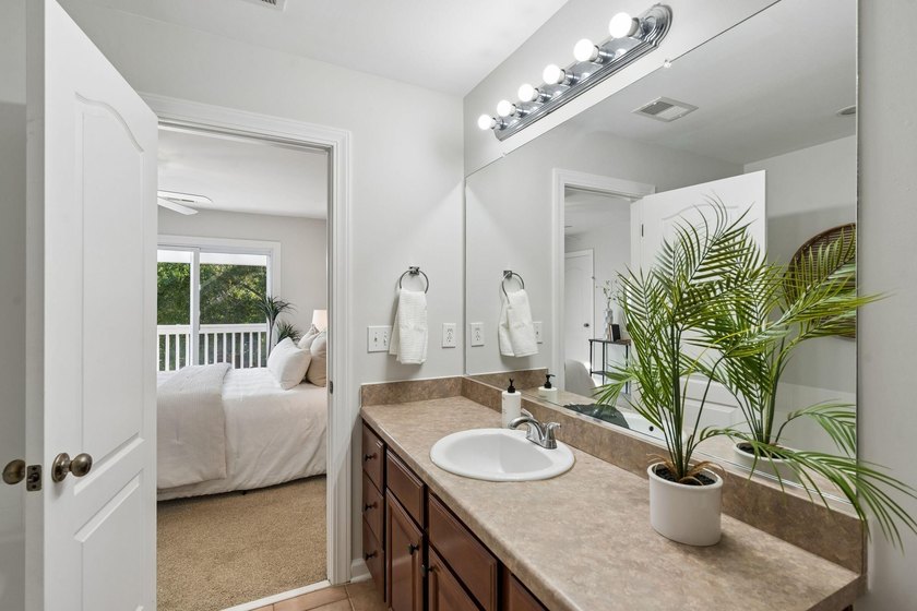 Welcome to 3065 Sugarberry Lane - priced below market value and - photo 15