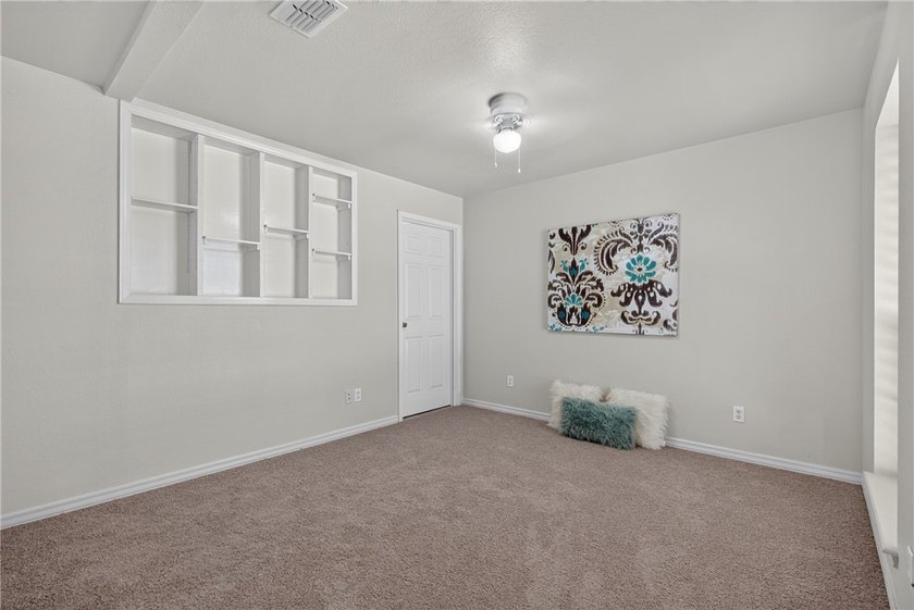 Move-in ready townhome located in the desirable The Havens - photo 21