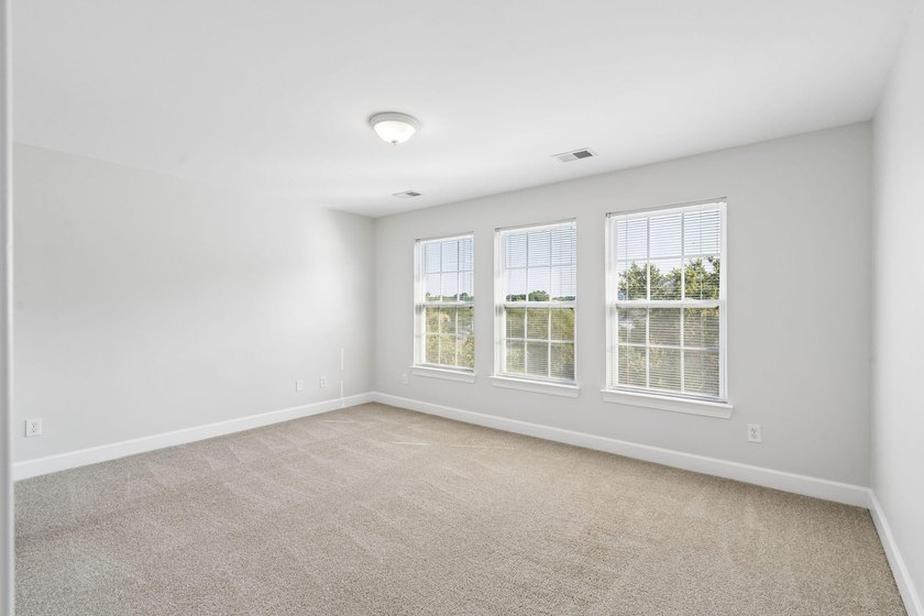Welcome to 3065 Sugarberry Lane - priced below market value and - photo 21