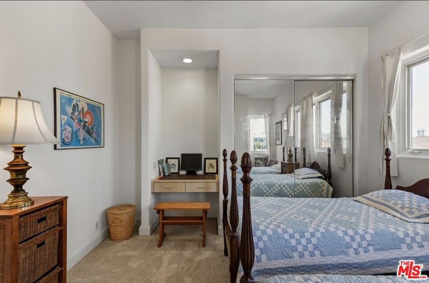 Stunning contemporary residence on one of the most coveted - photo 34