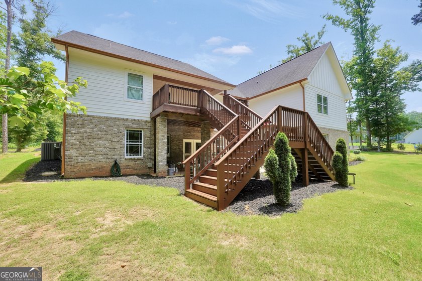 A rare find in Monticello, GA!! Situated on 1.22 beautifully - photo 10