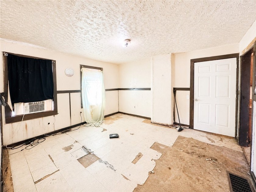 Value-Add Duplex Investment Opportunity! Calling all investors - photo 7