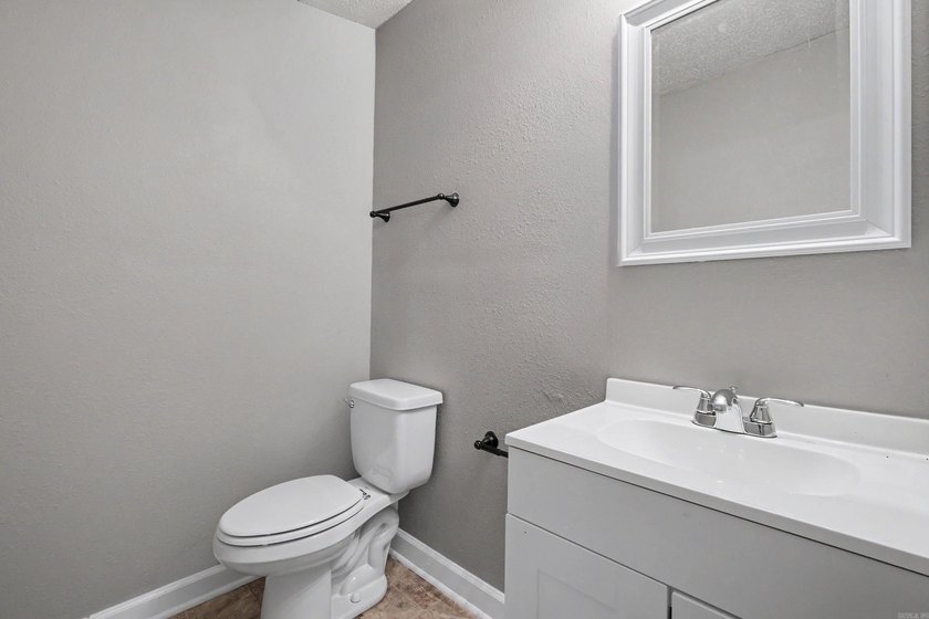 Welcome to 6521 Grayson Drive, a charming 3-bedroom, 1.5-bath - photo 11