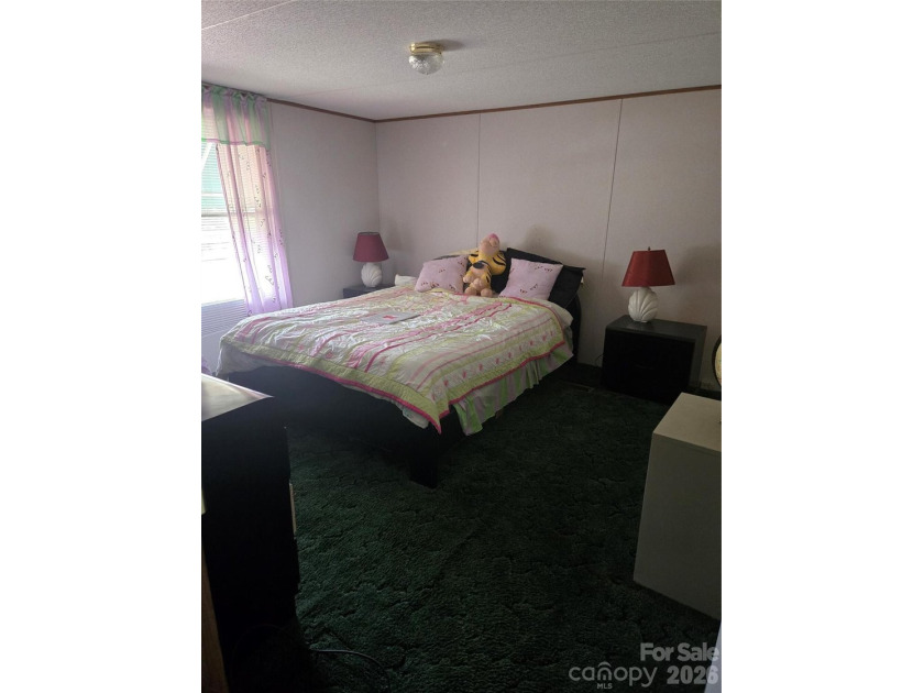Looking for a primary bedroom with your own bathroom, sitting - photo 3
