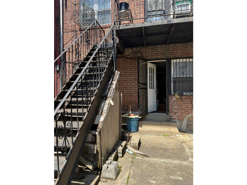 LOCATION, LOCATION, LOCATION! Rare opportunity to own one of the - photo 7