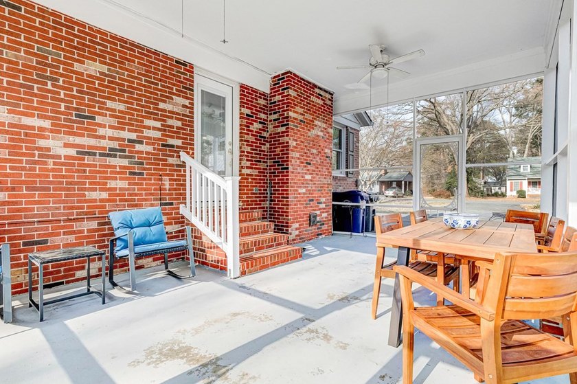 Renovated open-floor-plan brick ranch in the Gwynnfield - photo 31