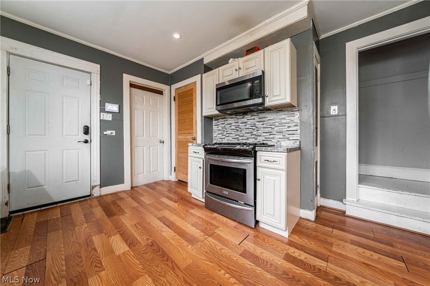 Welcome to 20303 Lake Shore Blvd, a spacious 5-bedroom Colonial - photo 10