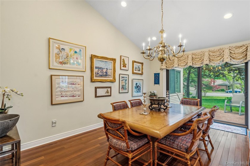 Welcome to Estates II Manhasset, an exquisitely updated Belaire - photo 3