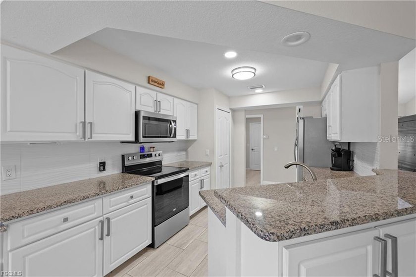 100% Financing available for qualified buyers! Owner will - photo 12