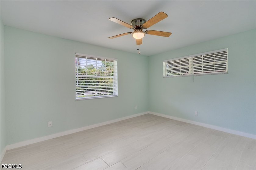WATERFRONT RETREAT - COMPLETELY REMODELED WITH DIRECT BOATING - photo 22