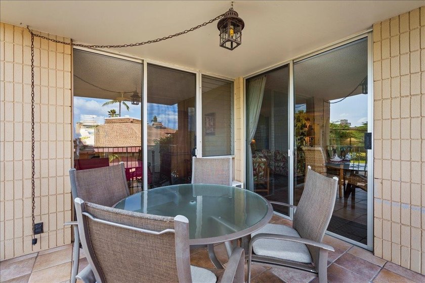 Welcome to B-201, a spacious 1,048 sq. ft. 2-bedroom, 2-bath - photo 34