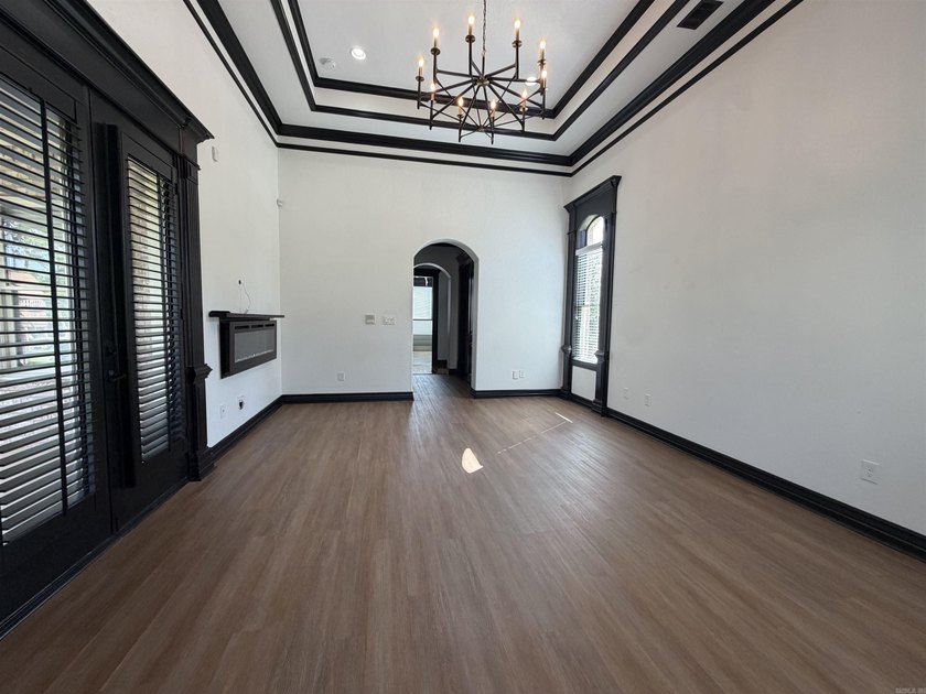 Welcome to 60 Deauville Circle in the highly sought-after Chenal - photo 42