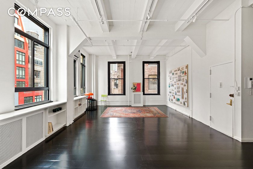 This classic loft is a dream come true! With its soaring 12 2 - photo 3