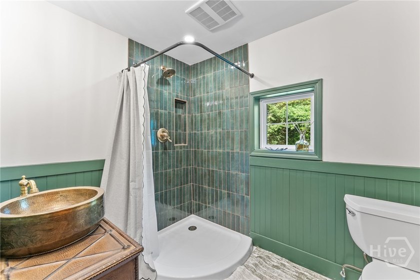 If you've been looking for a quiet cottage on a large piece of - photo 34