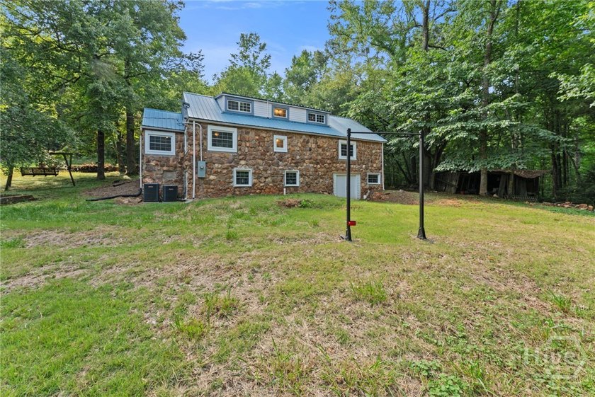 If you've been looking for a quiet cottage on a large piece of - photo 44