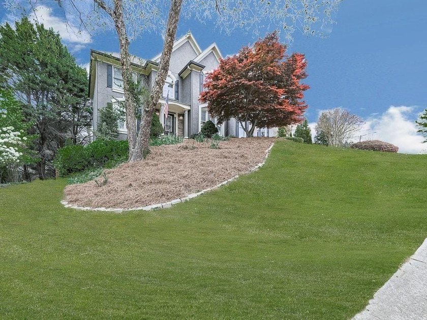 Fantastic opportunity in BridgeMill Golf &amp; Country Club! One of - photo 4