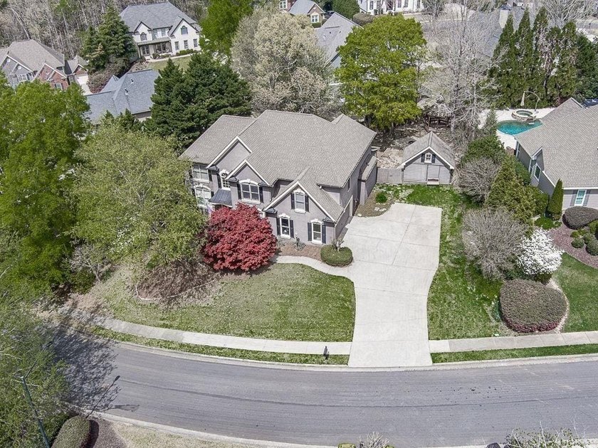 Fantastic opportunity in BridgeMill Golf &amp; Country Club! One of - photo 7