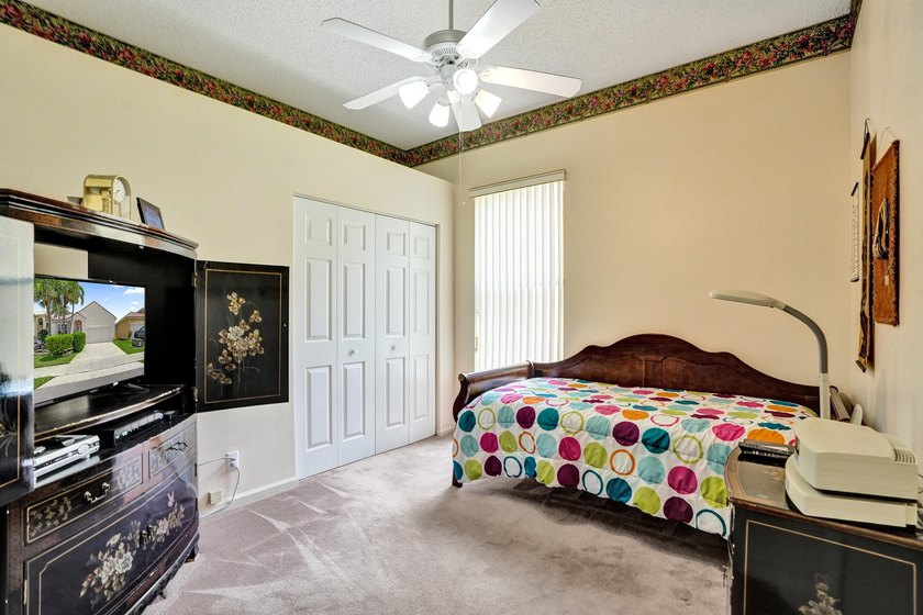 Beautifully maintained, ONE-OWNER 3BR/2BA, K. Hovnanian home in - photo 15