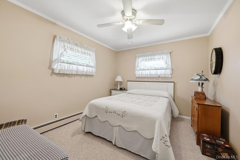 This immaculate 3 bedroom 1.5 bath home sits on a beautifully - photo 19