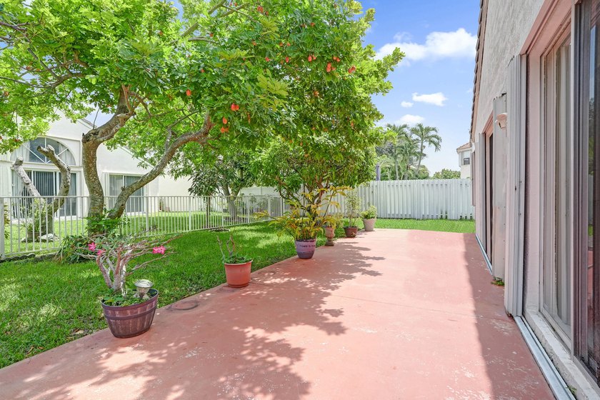 Beautifully maintained, ONE-OWNER 3BR/2BA, K. Hovnanian home in - photo 23