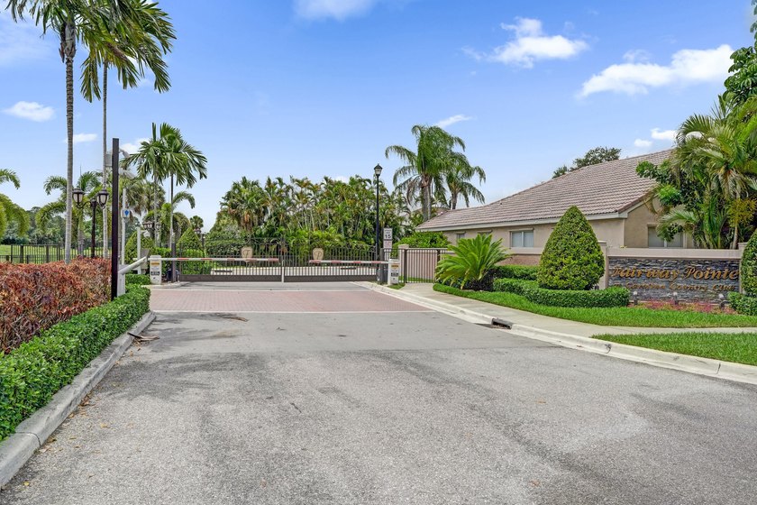 Beautifully maintained, ONE-OWNER 3BR/2BA, K. Hovnanian home in - photo 25