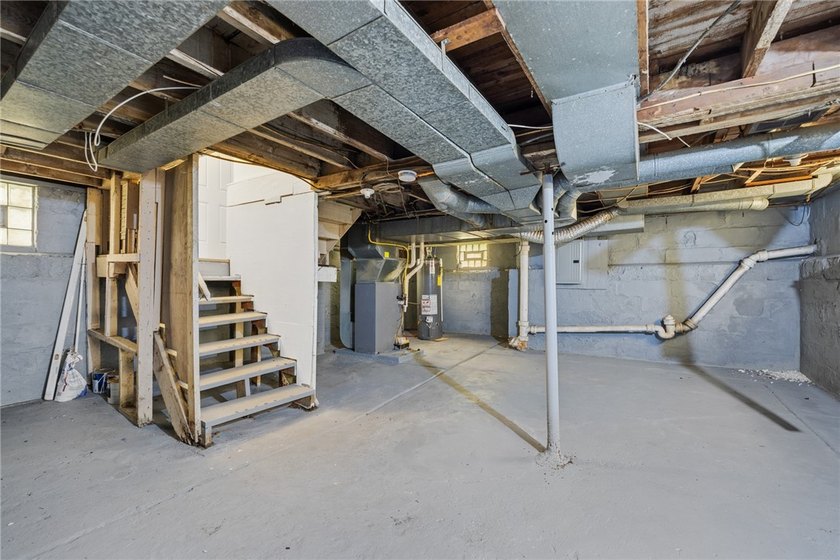 Welcome to this charming 3-bedroom, 1-bath home in Rochester's - photo 25