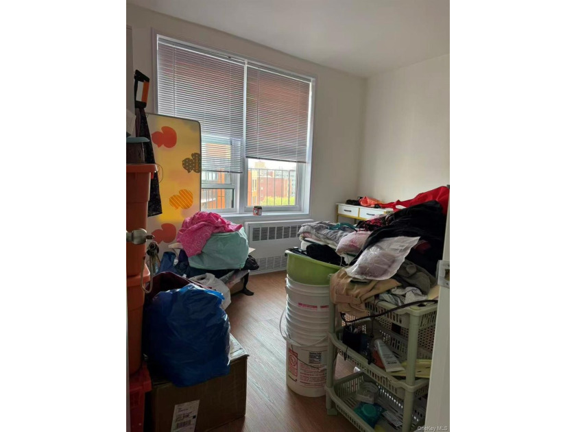 This beautifully renovated condo in the heart of Flushing offers - photo 9