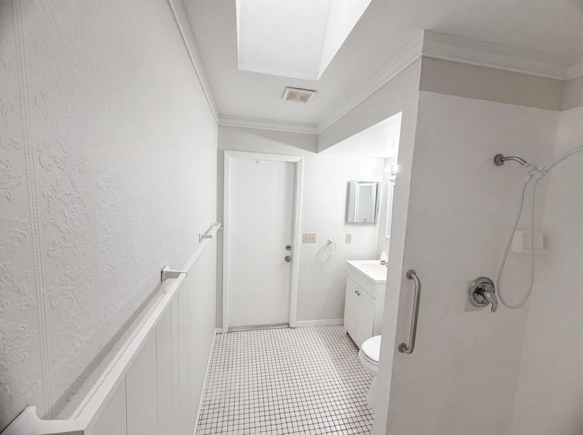 2305 SW Fern Cir is a one-story Port Saint Lucie home with a - photo 14