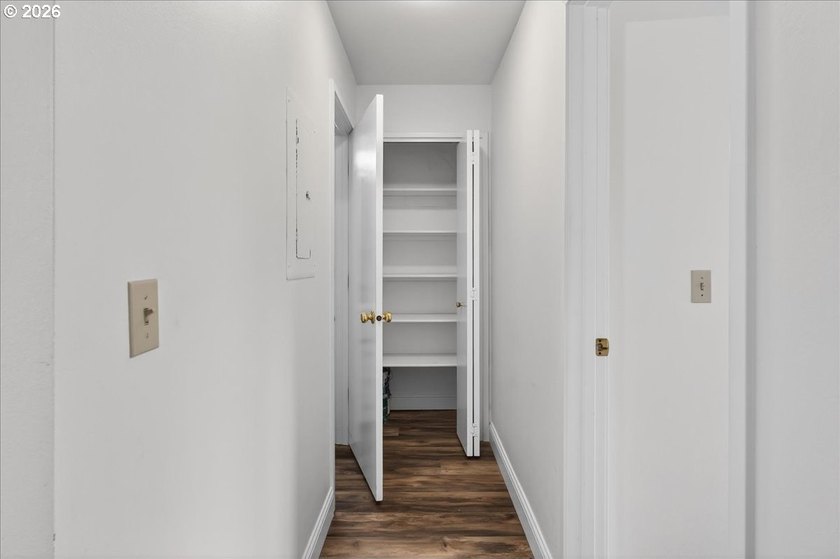 Welcome home to this move-in ready top-floor condo ideally - photo 21