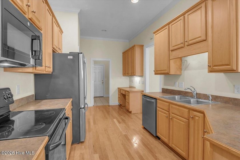 Welcome to 4176 Skeffington Court, a beautifully maintained - photo 22