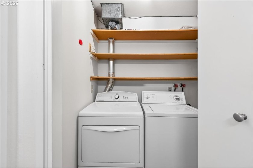 Welcome home to this move-in ready top-floor condo ideally - photo 28