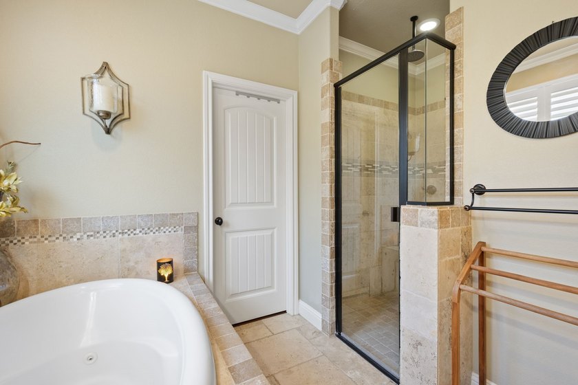 Tucked inside the coveted Catalina Bay waterfront community - photo 29