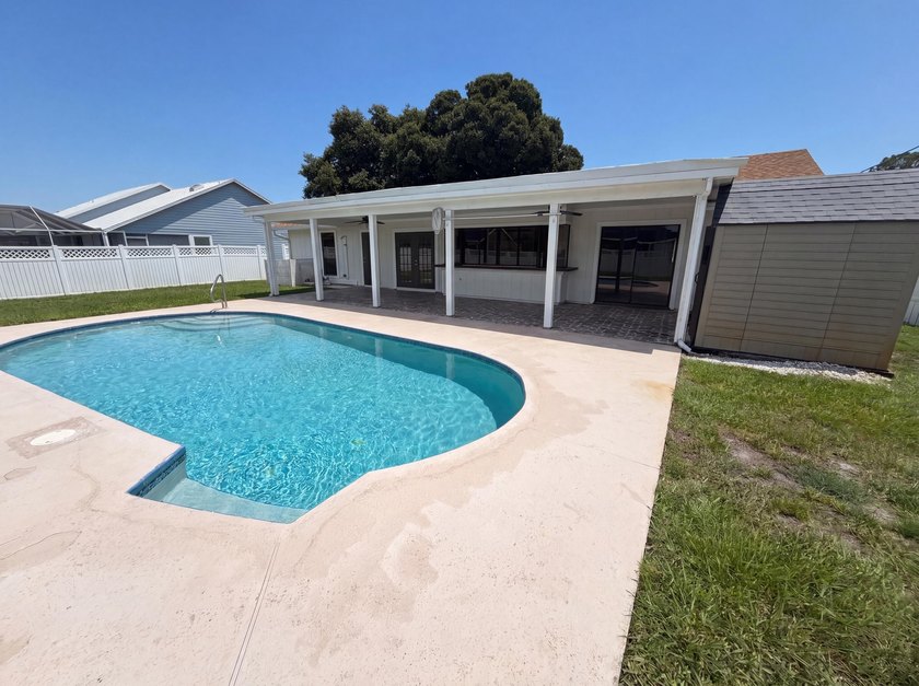 2305 SW Fern Cir is a one-story Port Saint Lucie home with a - photo 31