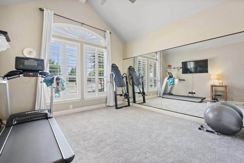 Tucked inside the coveted Catalina Bay waterfront community - photo 33