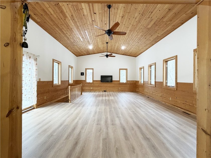 Welcome to this beautifully updated 3-bedroom, 2-bath home set - photo 7