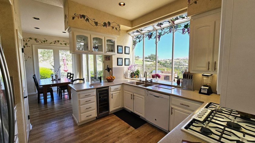 Rare opportunity to own a beautifully maintained view home in - photo 13