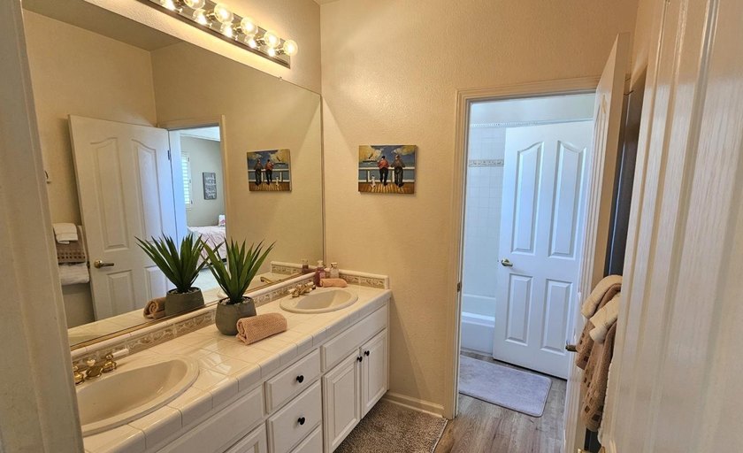 Rare opportunity to own a beautifully maintained view home in - photo 44