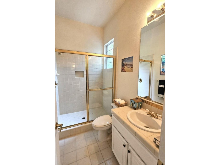 Rare opportunity to own a beautifully maintained view home in - photo 50