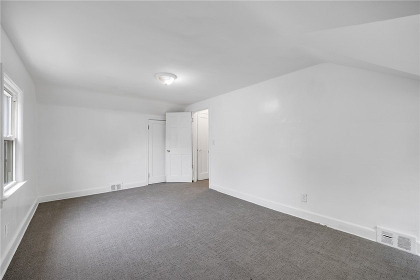 Welcome to this beautifully refreshed 3-bedroom, 1-bath home - photo 15
